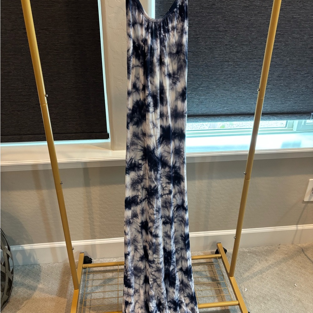 Tart Blue and White Tie-Dye Maxi Dress/Coverip